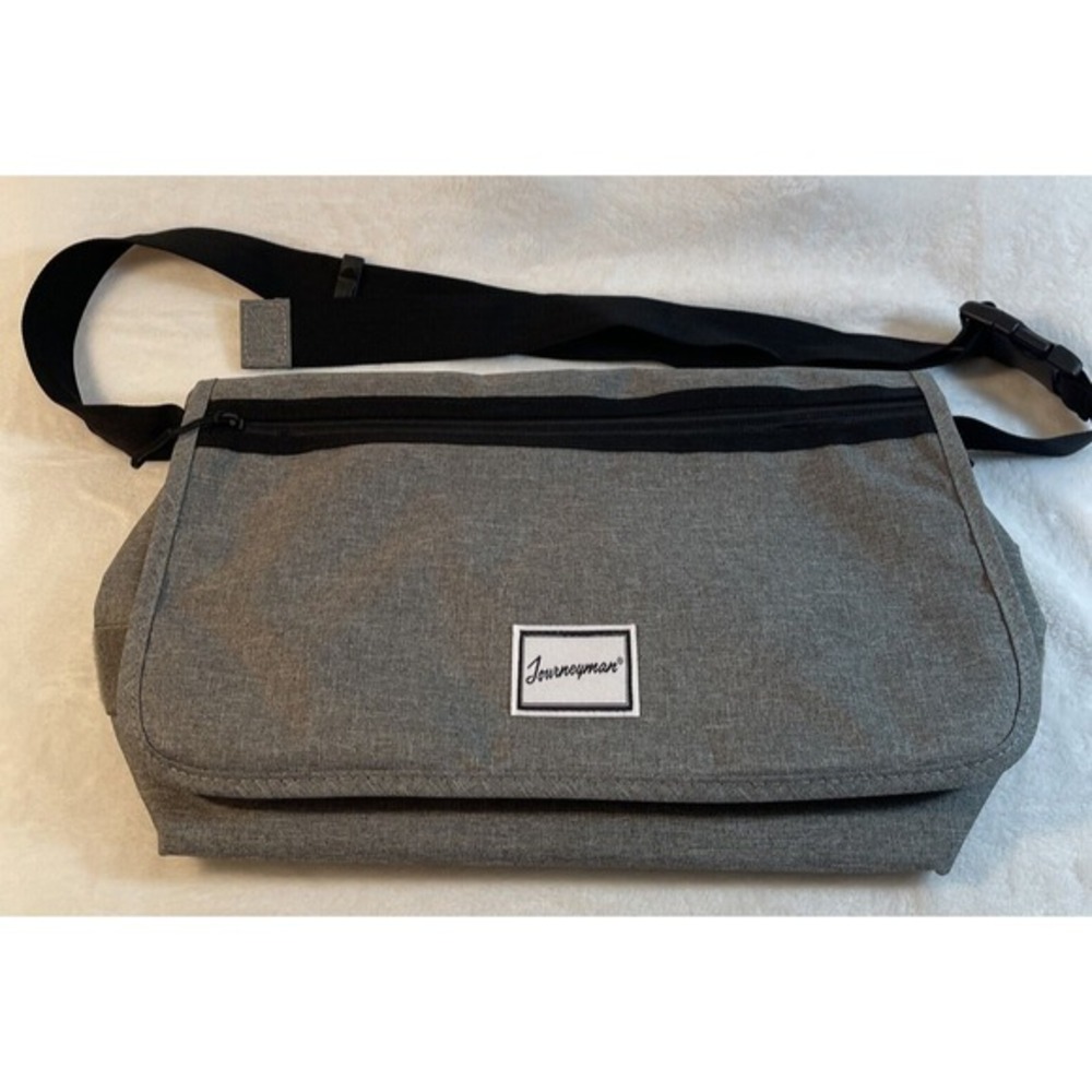 Journeyman Gray Messenger‎ Bag NWT 14x8x6 Shoulder Crossbody Flap Zip Pockets